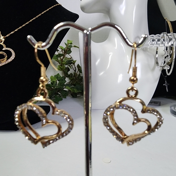 Gold Filled Double Heart Pendant Necklace  Earrings Set - Picture 3 of 7